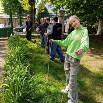photo_5443127945779607560_y